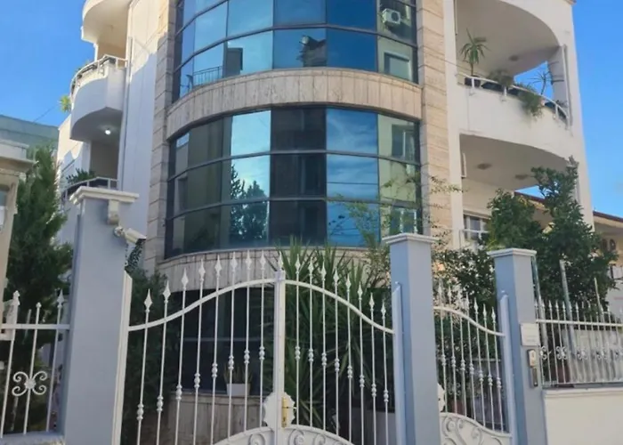 Luxury - Center Tiran