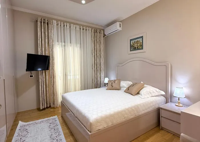 Luxury Free Parking - Center * Tirana